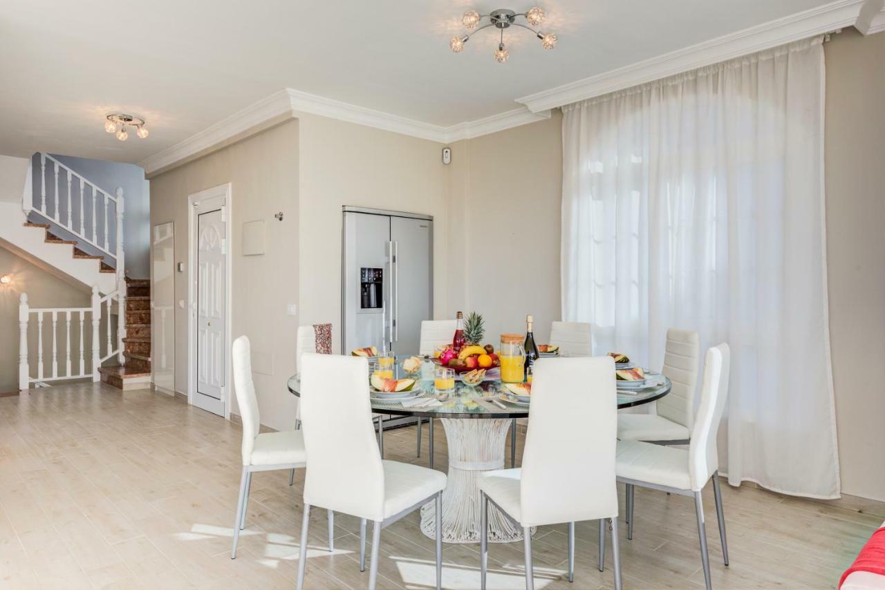Luxury White Villa With Sea View, Heated Pool Costa Adeje Dış mekan fotoğraf
