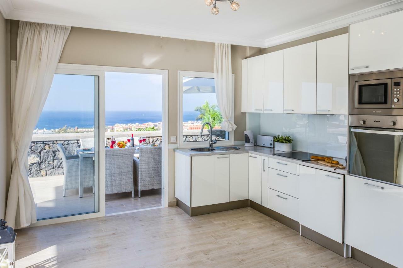 Luxury White Villa With Sea View, Heated Pool Costa Adeje Dış mekan fotoğraf