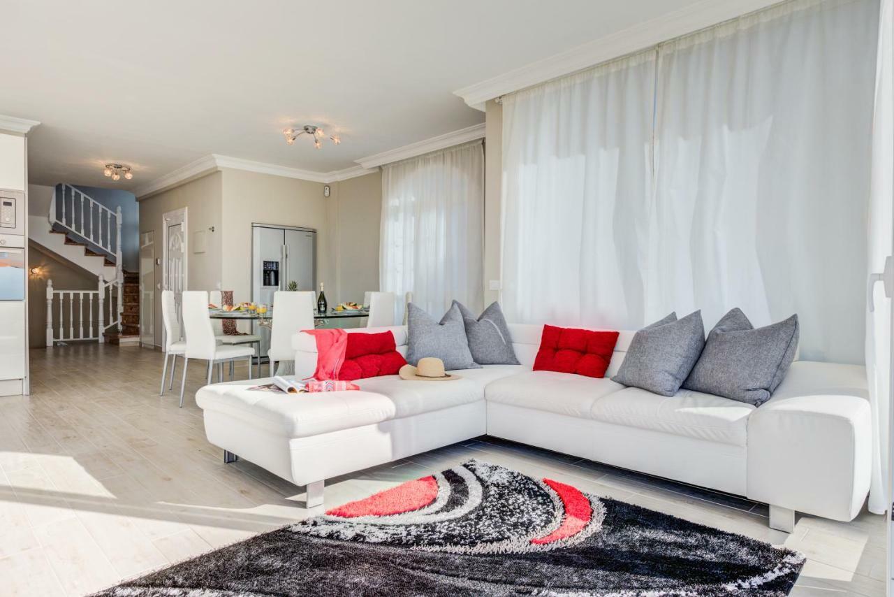 Luxury White Villa With Sea View, Heated Pool Costa Adeje Dış mekan fotoğraf