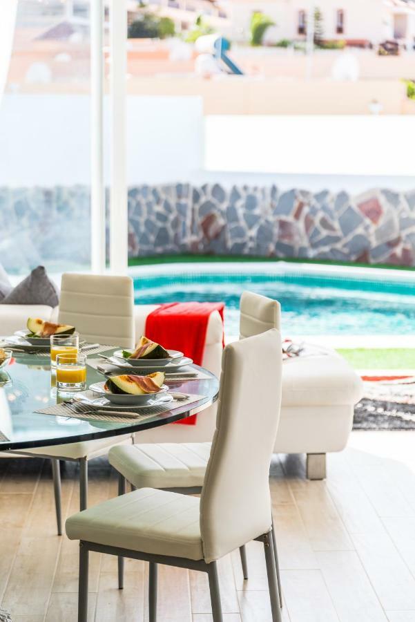 Luxury White Villa With Sea View, Heated Pool Costa Adeje Dış mekan fotoğraf