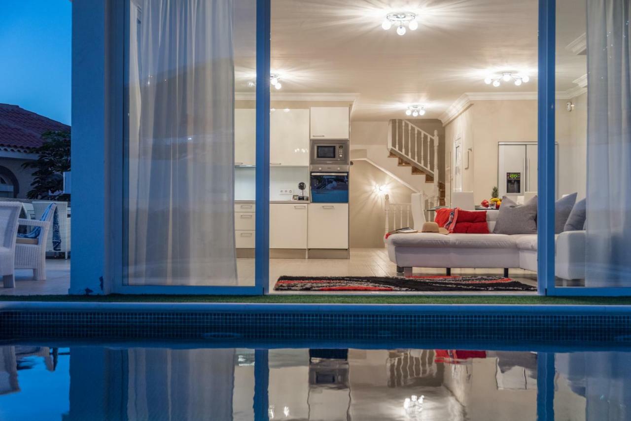 Luxury White Villa With Sea View, Heated Pool Costa Adeje Dış mekan fotoğraf