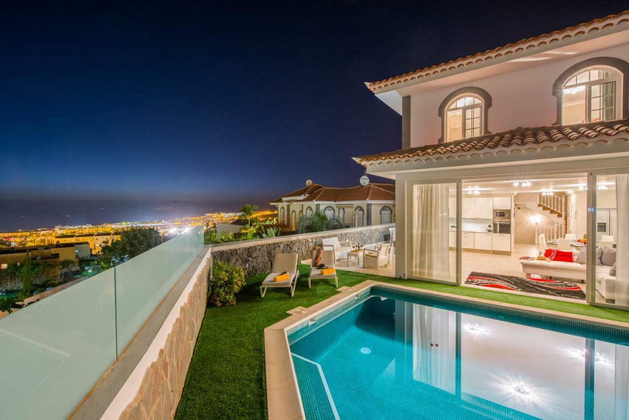 Luxury White Villa With Sea View, Heated Pool Costa Adeje Dış mekan fotoğraf